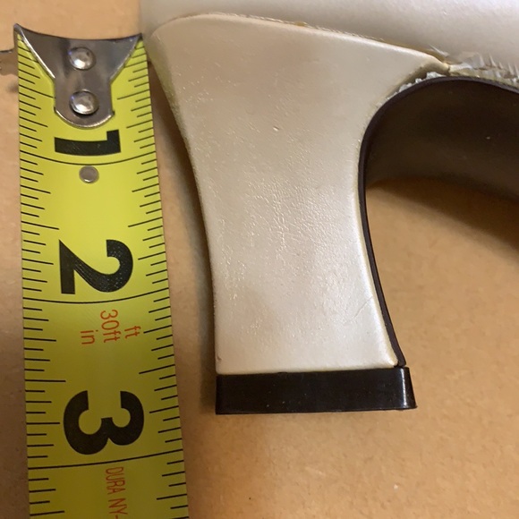 I ❤️Comfort leather WHITE PUMPS HEELS SZ 7.5 BRAZIL VINTAGE RETRO I LOVE COMFORT - Picture 3 of 16